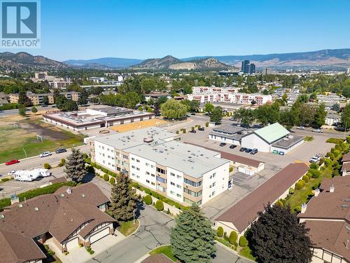 1055 Glenwood Avenue Unit# 109, Kelowna, BC - Outdoor With View