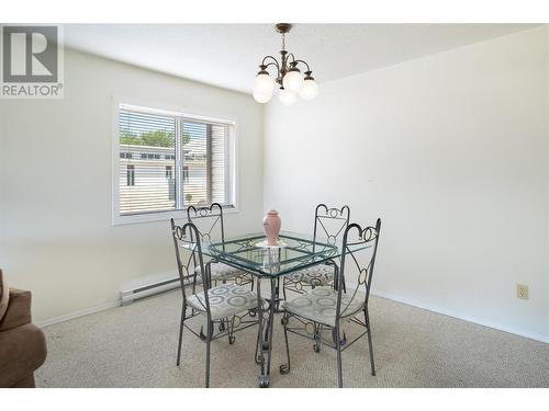 1055 Glenwood Avenue Unit# 109, Kelowna, BC - Indoor Photo Showing Dining Room