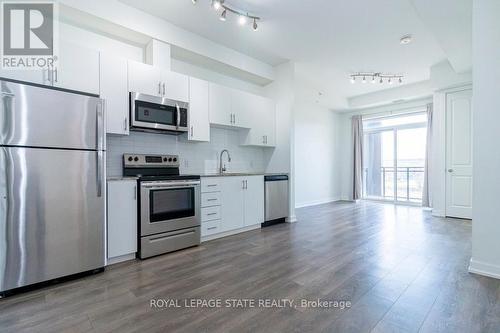 417 - 4040 Upper Middle Road, Burlington (Tansley), ON - Indoor Photo Showing Kitchen