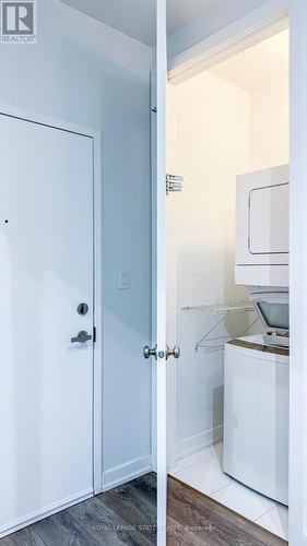 417 - 4040 Upper Middle Road, Burlington (Tansley), ON - Indoor Photo Showing Laundry Room