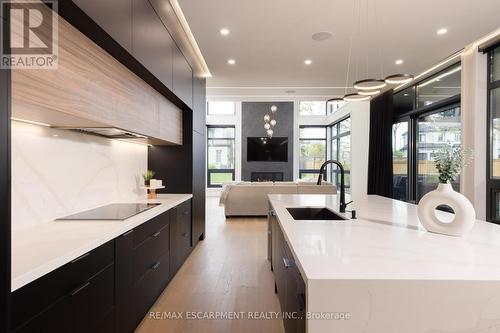 363 Burton Road, Oakville (Bronte East), ON - Indoor Photo Showing Kitchen With Upgraded Kitchen