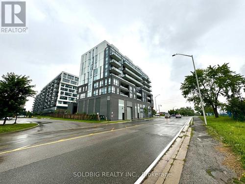 712 - 3005 Pine Glen Road, Oakville (Palermo West), ON - Outdoor