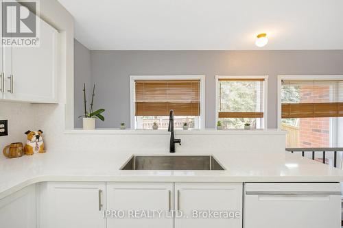 45 Flemington Drive, Caledon, ON - Indoor Photo Showing Kitchen