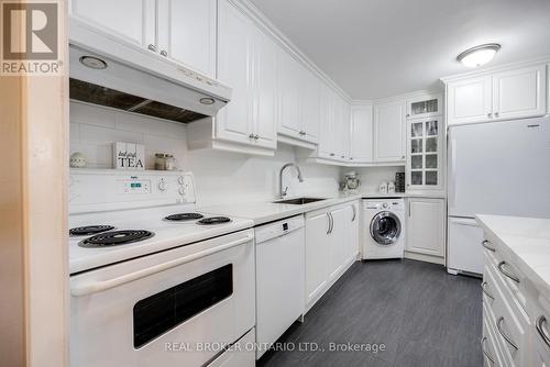 412 - 714 The West Mall, Toronto (Eringate-Centennial-West Deane), ON - Indoor Photo Showing Kitchen