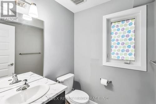 750 Freeport Street, London, ON - Indoor Photo Showing Bathroom