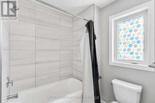 750 Freeport Street, London, ON - Indoor Photo Showing Bathroom