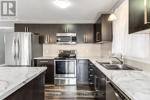 750 Freeport Street, London, ON - Indoor Photo Showing Kitchen With Double Sink With Upgraded Kitchen