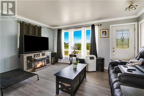 3730 Pattee Road, Hawkesbury, ON - Indoor Photo Showing Living Room