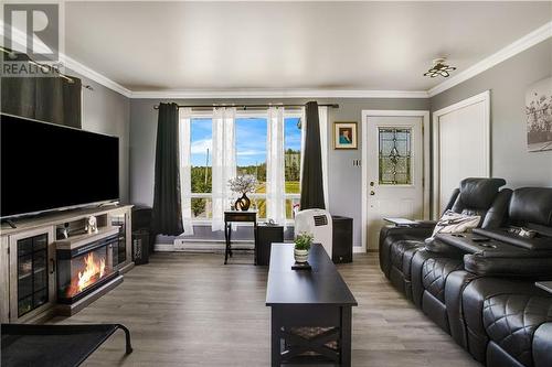 3730 Pattee Road, Hawkesbury, ON - Indoor Photo Showing Living Room