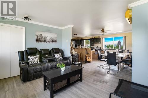 3730 Pattee Road, Hawkesbury, ON - Indoor Photo Showing Living Room