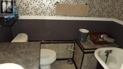 118 Axmith Ave, Elliot Lake, ON - Indoor Photo Showing Bathroom