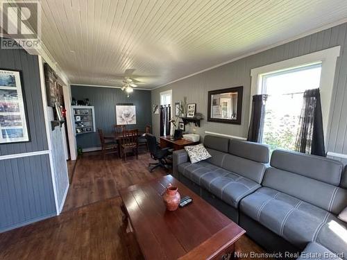 134 Ramsay Street, Dalhousie, NB - Indoor Photo Showing Living Room