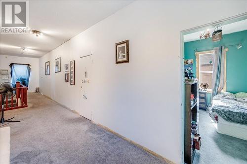 2489 Purdy Road, Robson, BC - Indoor