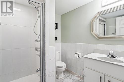 70 Glen Cannon Drive, Hamilton (Stoney Creek), ON - Indoor Photo Showing Bathroom