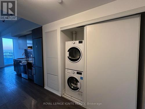 2614 - 251 Jarvis Street, Toronto (Church-Yonge Corridor), ON - Indoor Photo Showing Laundry Room