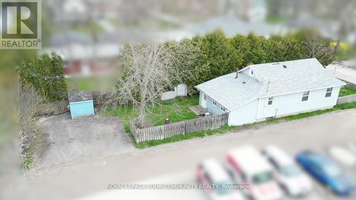 48 Middle Street, Georgina (Sutton & Jackson'S Point), ON - 