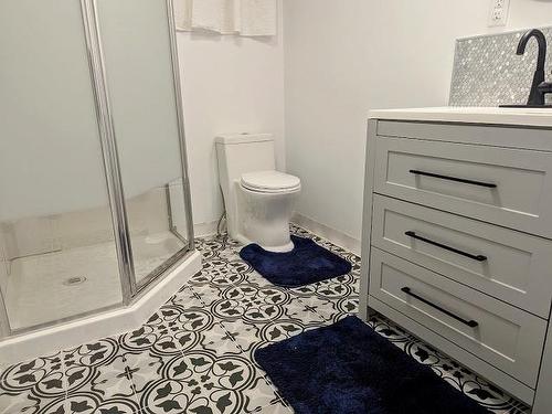 52 Park Crescent, Dryden, ON - Indoor Photo Showing Bathroom