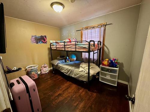 1204 Nicola Street, Kamloops, BC - Indoor Photo Showing Bedroom