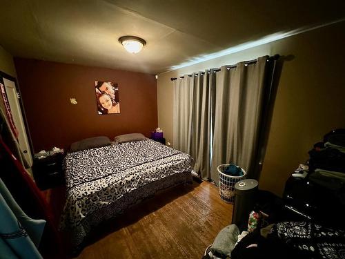 1204 Nicola Street, Kamloops, BC - Indoor Photo Showing Bedroom