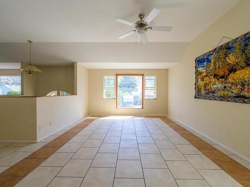 4493 Cammeray Drive, Kamloops, BC - Indoor Photo Showing Other Room