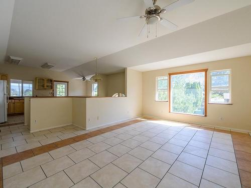 4493 Cammeray Drive, Kamloops, BC - Indoor Photo Showing Other Room