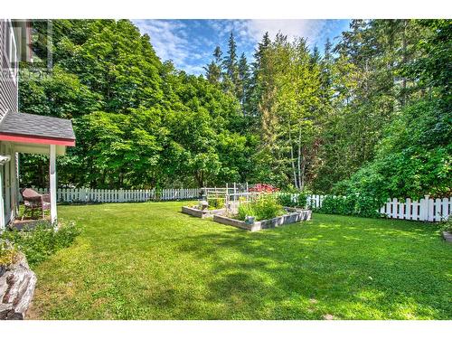 340 28 Street Ne, Salmon Arm, BC - Outdoor With Backyard