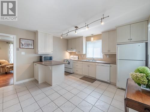 598 Brigadoon Drive, Hamilton (Gourley), ON - Indoor Photo Showing Kitchen