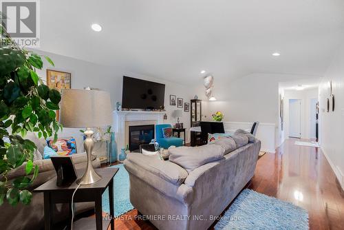 963 Bitterbush Crescent, London, ON - Indoor Photo Showing Living Room With Fireplace