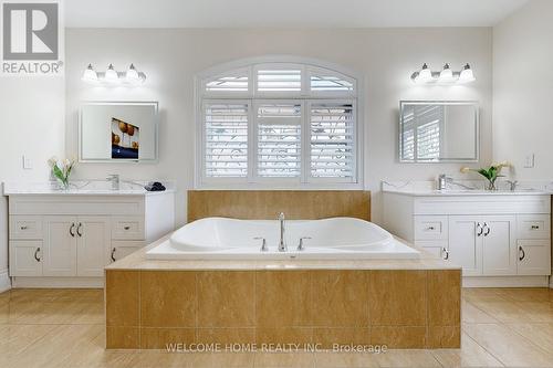 48 Silver Sterling Crescent, Vaughan (Vellore Village), ON - Indoor Photo Showing Bathroom