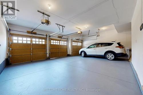 48 Silver Sterling Crescent, Vaughan (Vellore Village), ON - Indoor Photo Showing Garage