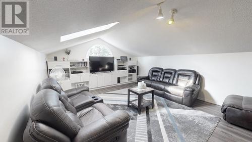 9024 114 Avenue, Fort St. John, BC - Indoor Photo Showing Living Room