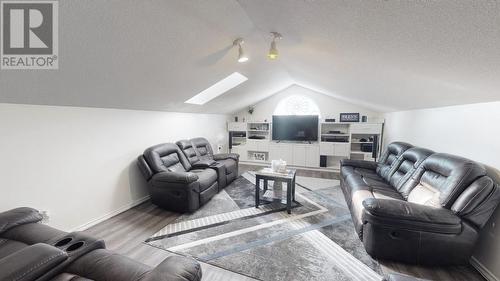 9024 114 Avenue, Fort St. John, BC - Indoor Photo Showing Living Room