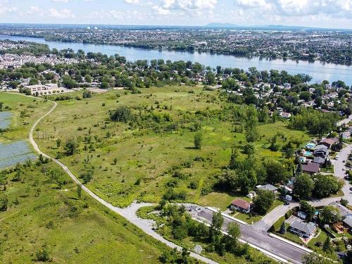 Overall view - Av. Des Trembles, Laval (Duvernay), QC 