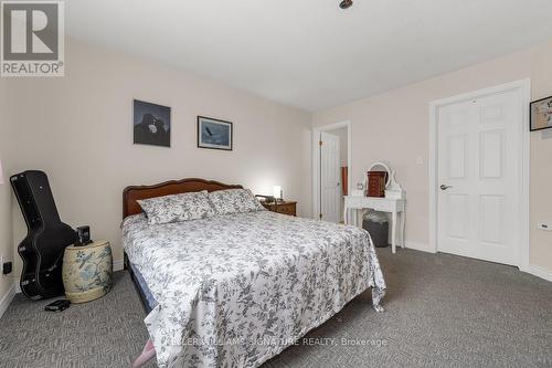 4 - 165 Main Street E, Grimsby, ON - Indoor Photo Showing Bedroom