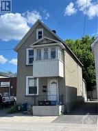 920 GLADSTONE AVENUE  Ottawa, ON K1R 6Y4