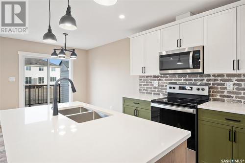 4845 Ferndale Crescent, Regina, SK - Indoor Photo Showing Kitchen With Double Sink With Upgraded Kitchen