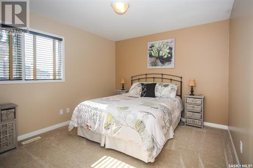 206 Braeshire Lane, Saskatoon, SK - Indoor Photo Showing Bedroom