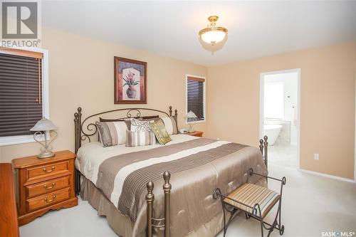 206 Braeshire Lane, Saskatoon, SK - Indoor Photo Showing Bedroom