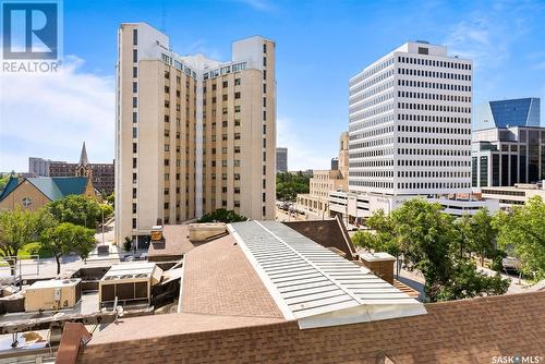 507 1901 Victoria Avenue, Regina, SK - Outdoor With Facade