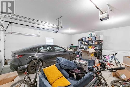 204 & 208 7Th Street, Humboldt, SK - Indoor Photo Showing Garage