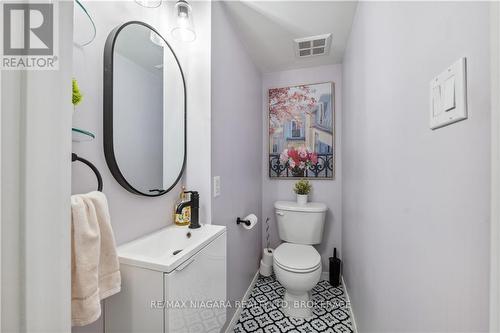 213 - 26 Western Battery Road, Toronto (Niagara), ON - Indoor Photo Showing Bathroom