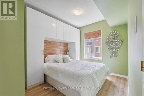 213 - 26 Western Battery Road, Toronto (Niagara), ON - Indoor Photo Showing Bedroom