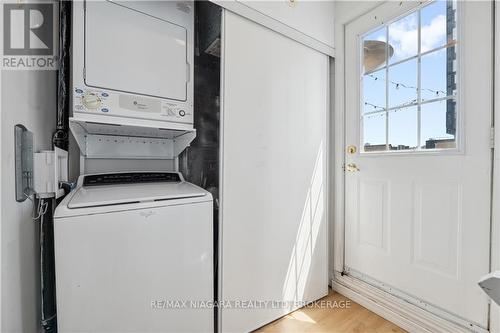 213 - 26 Western Battery Road, Toronto (Niagara), ON - Indoor Photo Showing Laundry Room