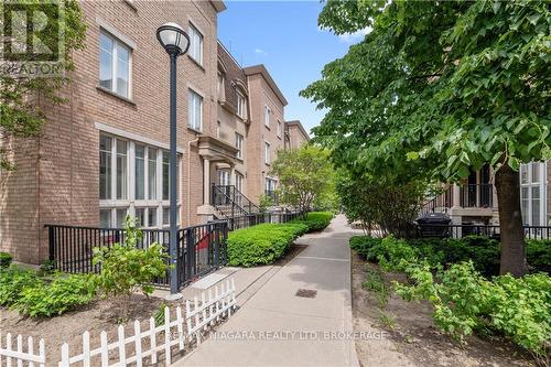 213 - 26 Western Battery Road, Toronto (Niagara), ON - Outdoor