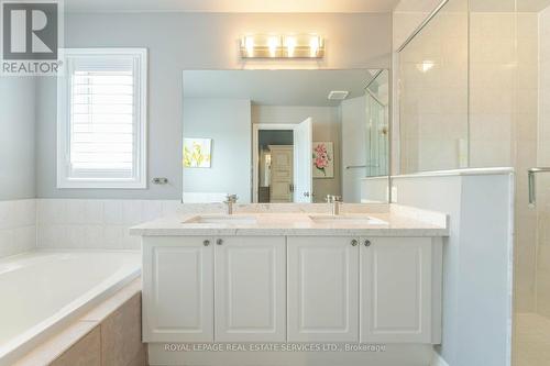 2484 Capilano Crescent, Oakville (River Oaks), ON - Indoor Photo Showing Bathroom