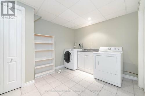 2484 Capilano Crescent, Oakville (River Oaks), ON - Indoor Photo Showing Laundry Room