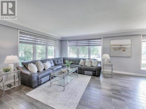 216 Gary Drive, Toronto (Humberlea-Pelmo Park), ON - Indoor Photo Showing Living Room