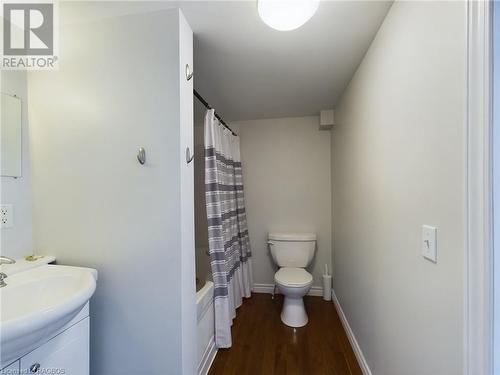 10 Paterson Street, Tiverton, ON - Indoor Photo Showing Bathroom