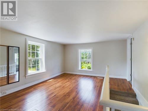 10 Paterson Street, Tiverton, ON - Indoor Photo Showing Other Room