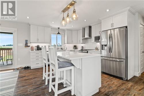 167 17Th Avenue A, Hanover, ON - Indoor Photo Showing Kitchen With Upgraded Kitchen